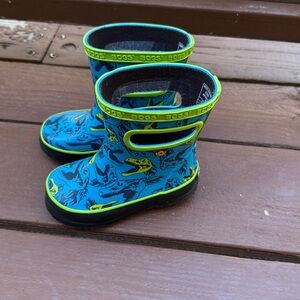 BOGS WATERPROOF BOOTS KIDS